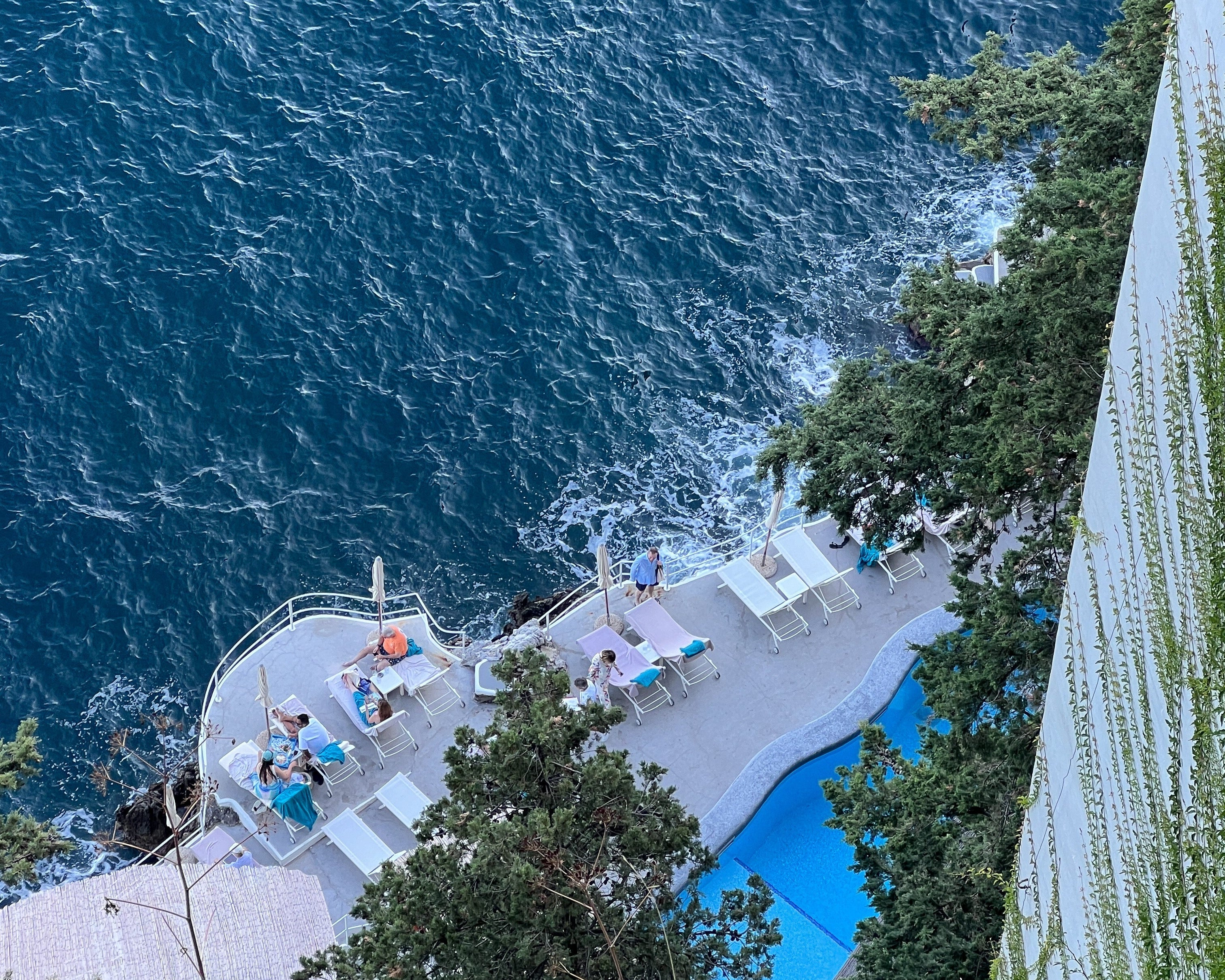 Stays under the sun: Amalfi Coast