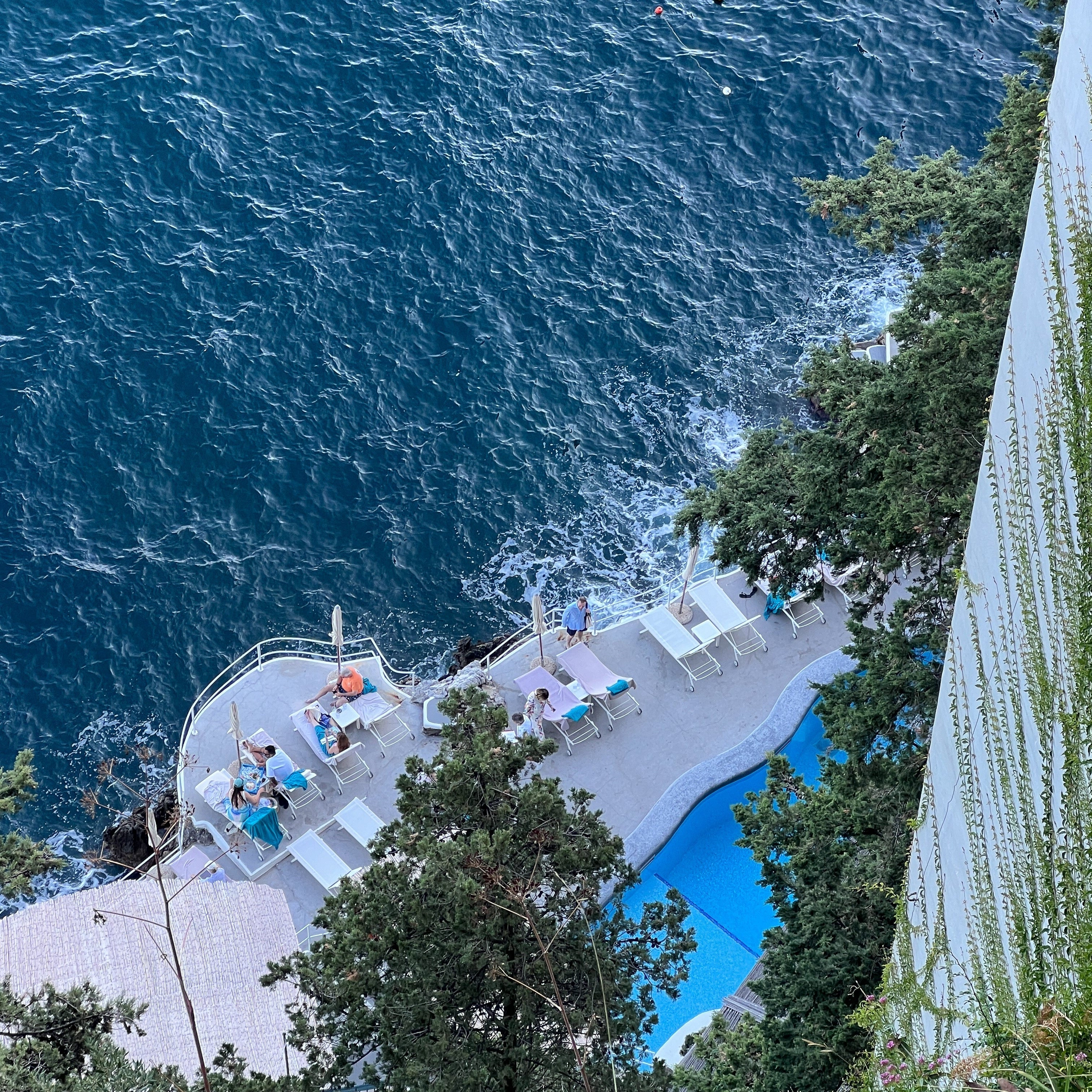 Stays under the sun: Amalfi Coast